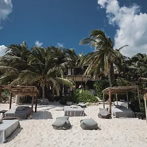 **** Hotel Nest México