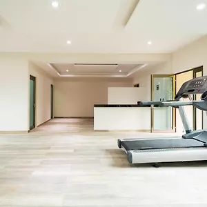 *** Hotel Palmarena & Residences - Long Comfort With Parking, Sauna, Gym & Pool - Steps From 5th Avenue México